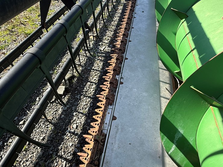 2008-john-deere-635f-image-18