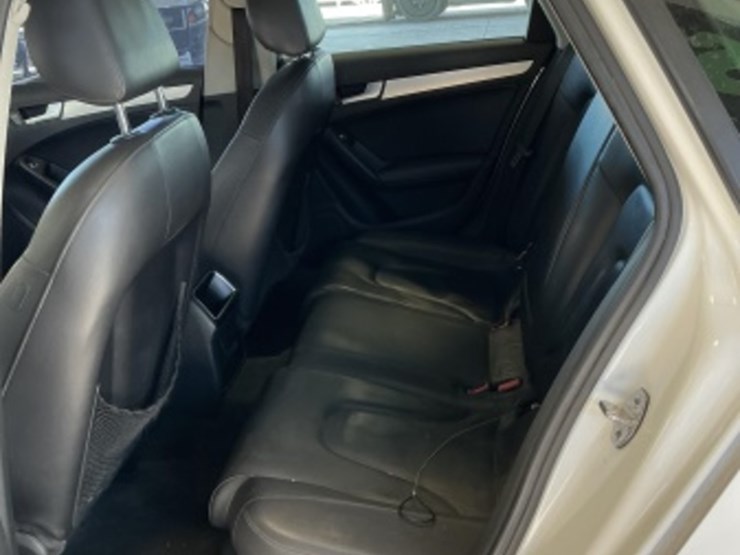 2013-audi-a4-sdn-image-23