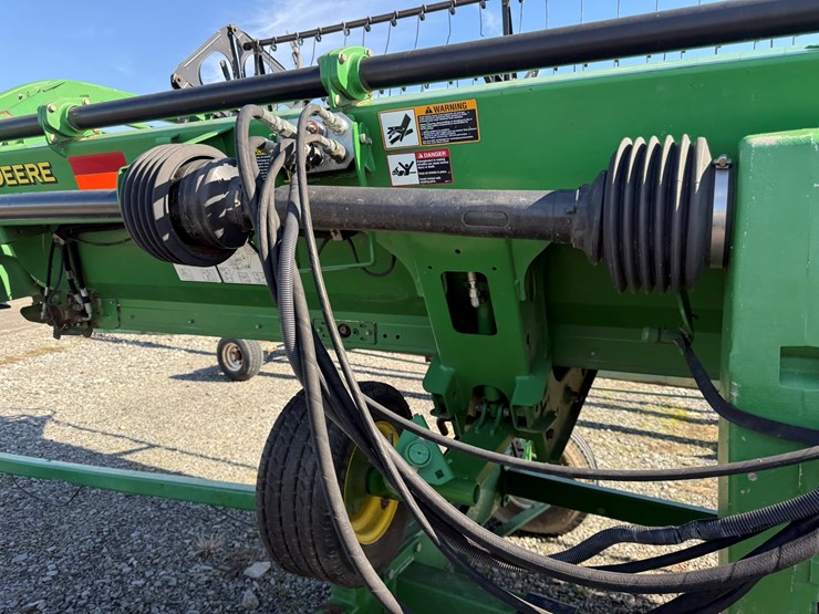 john-deere-630d-image-39