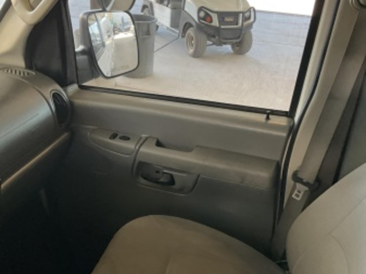 2008-ford-cargo-image-22