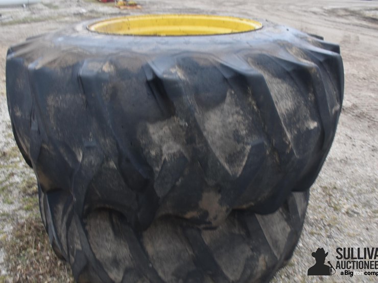 24.5-32-tractor-duals-image-5