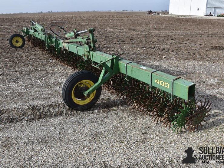 john-deere-400-image-11