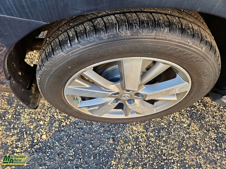 2014-nissan-pathfinder-image-12