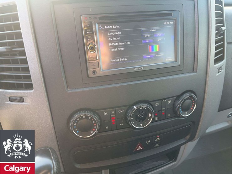 2012-mercedes-benz-sprinter-2500-image-19