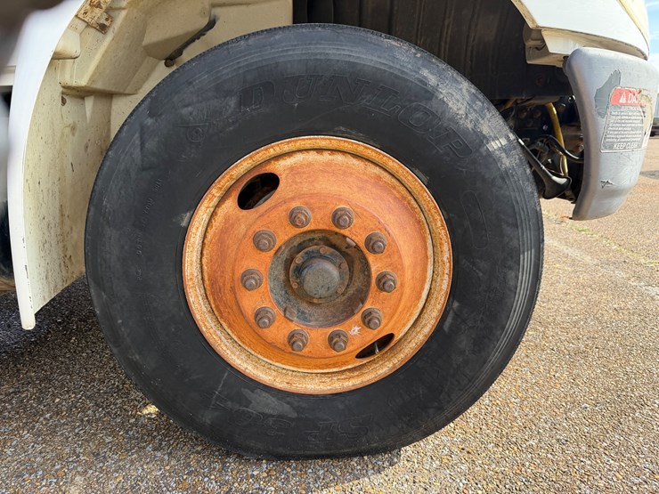 2008-international-durastar-4300-image-16