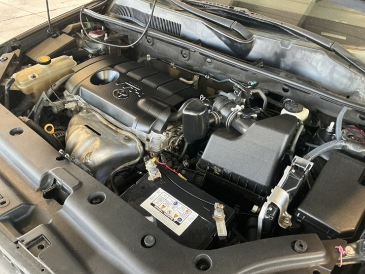 2012-toyota-rav4-image-12