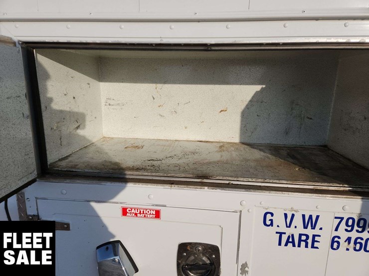 2005-ford-f550-image-26