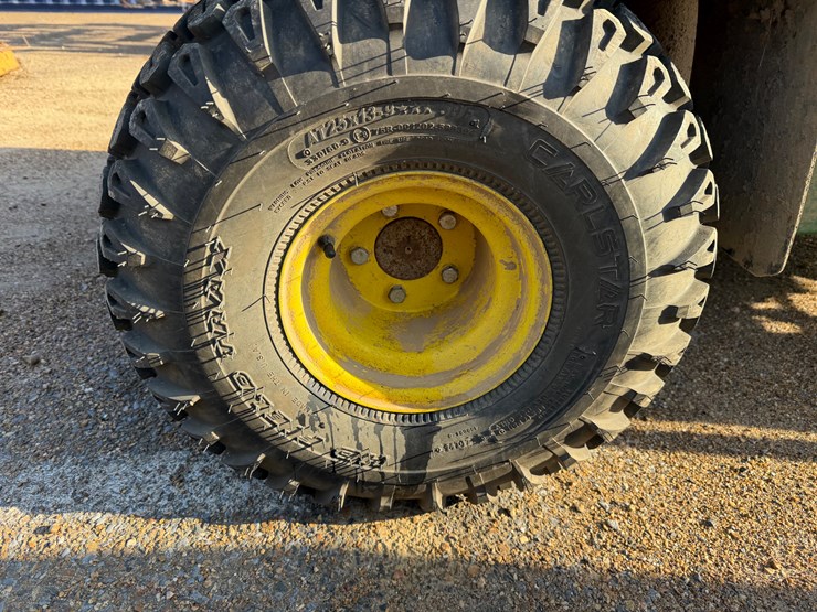 john-deere-gator-image-12