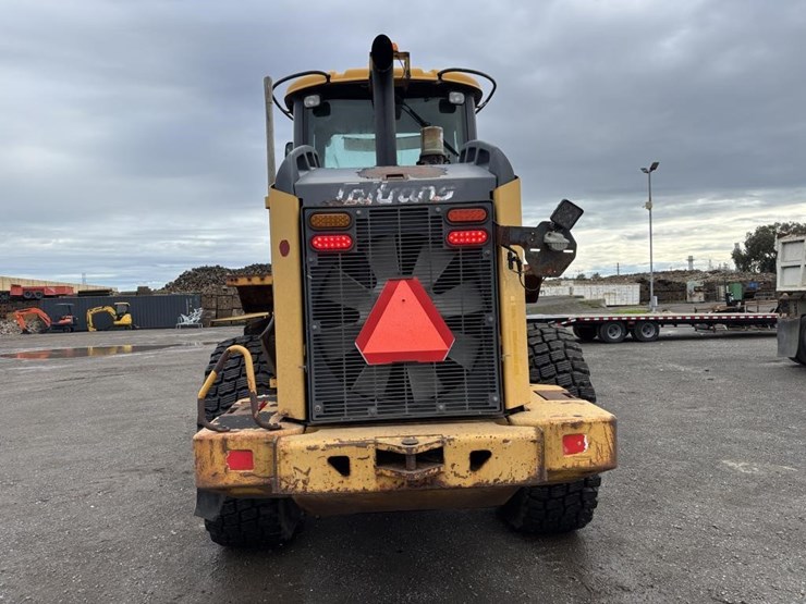 2005-deere-624j-image-8