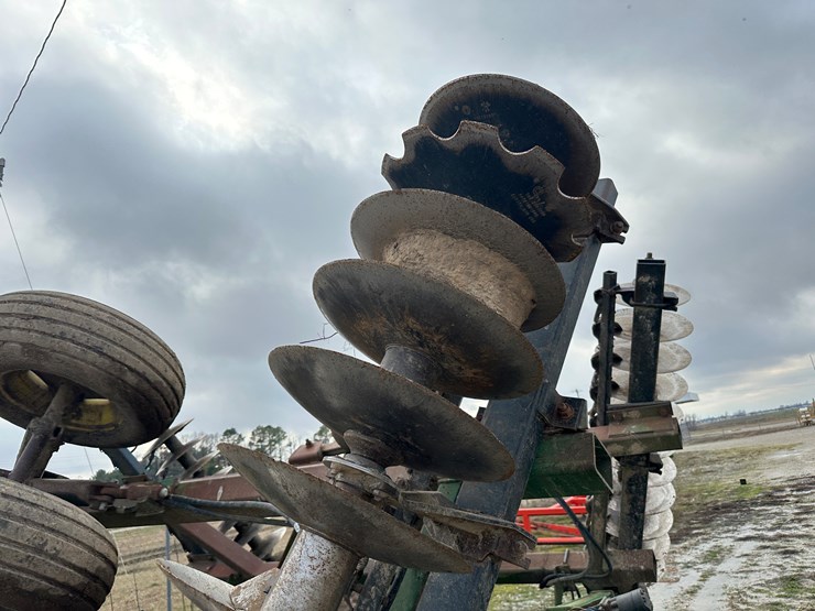 john-deere-630-image-44