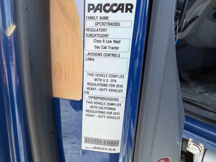 2016-peterbilt-579-image-48