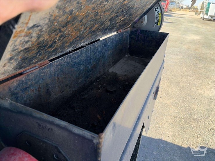 2016-peterbilt-337-image-27