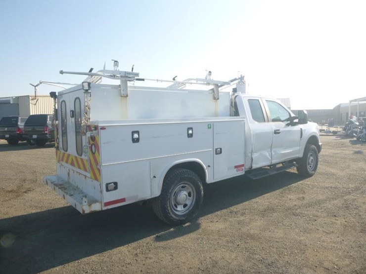 2017-ford-f350-image-3