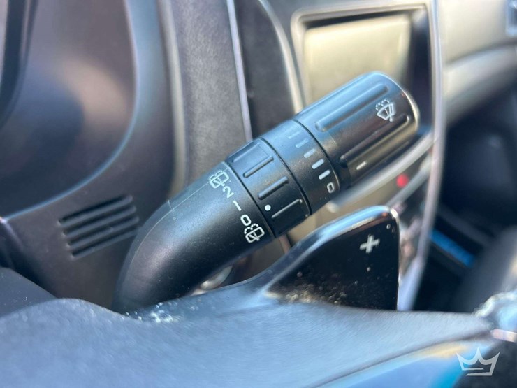 2014-ford-explorer-image-16