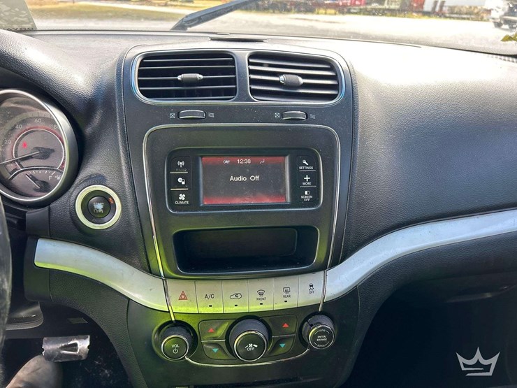 2014-dodge-journey-image-17