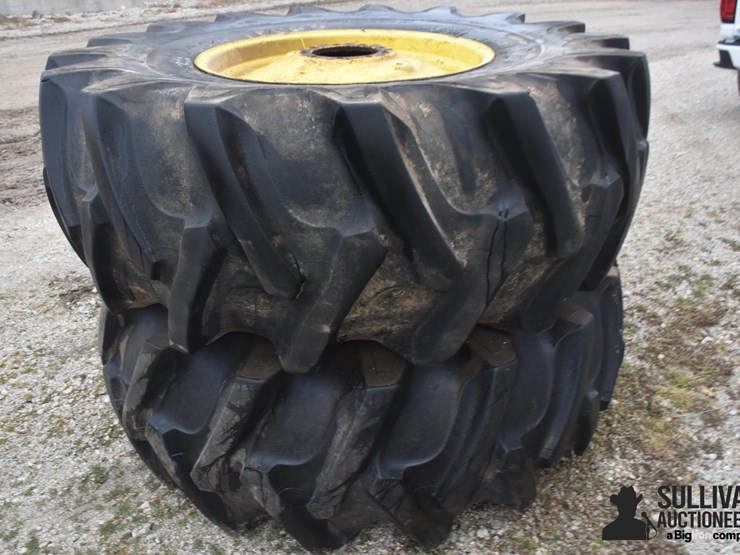 24.5-32-tractor-duals-image-2