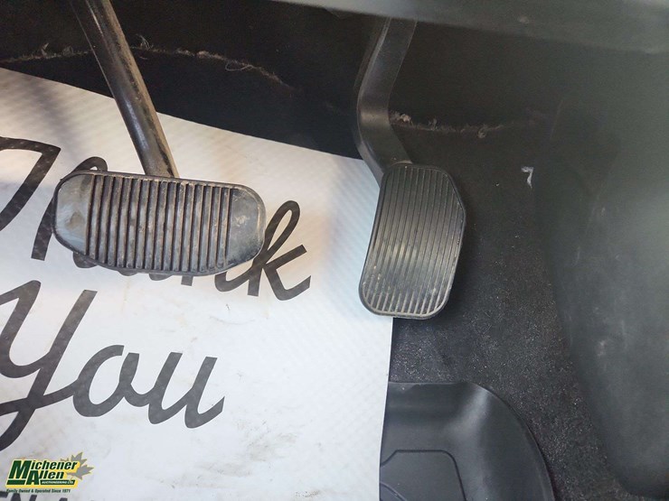 2021-ford-f150-image-24