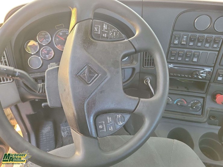 2015-international-prostar-image-16