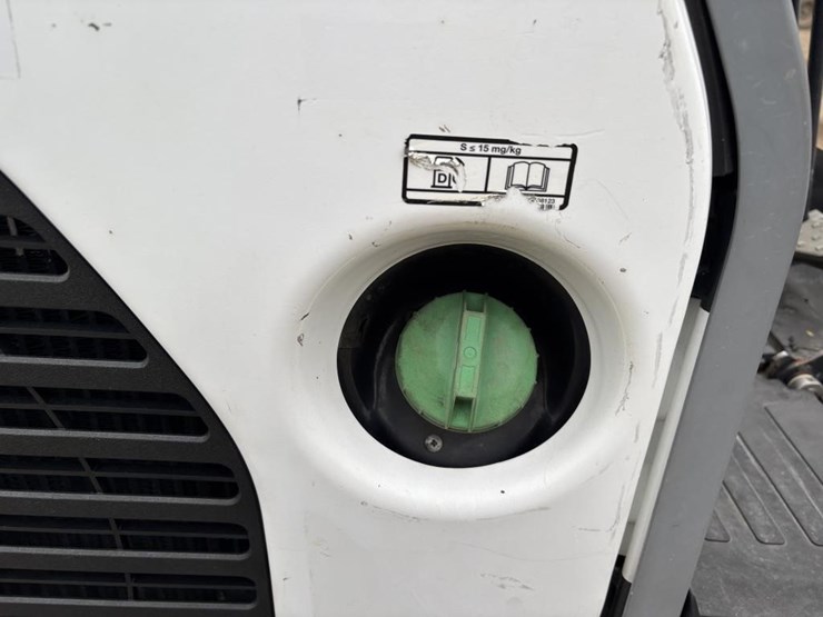 2021-bobcat-e20-image-39