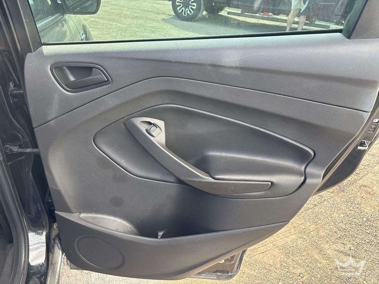 2015-ford-escape-image-22