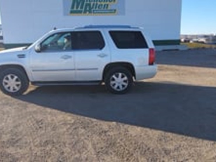 2007-cadillac-escalade-image-5