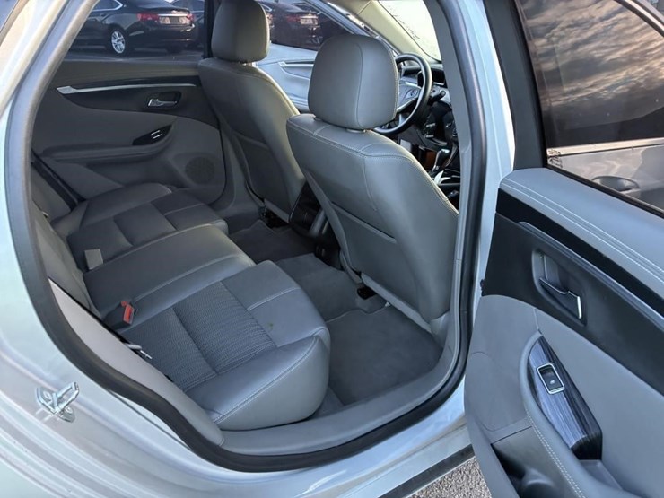 2018-chevrolet-impala-sedan-image-9