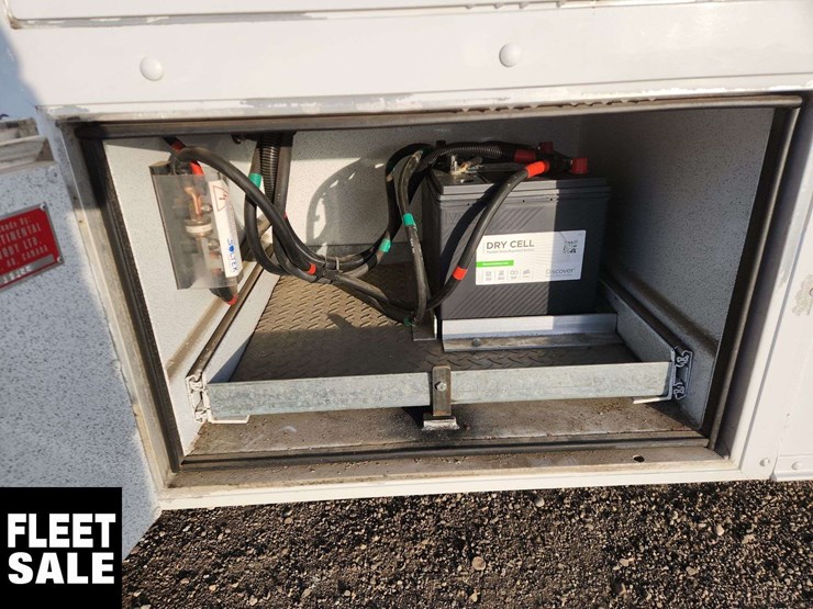 2005-ford-f550-image-27