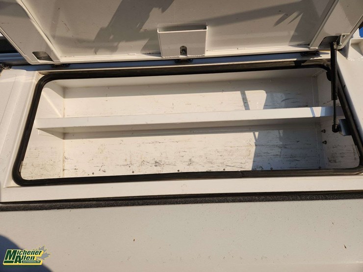 2016-dodge-2500-image-28