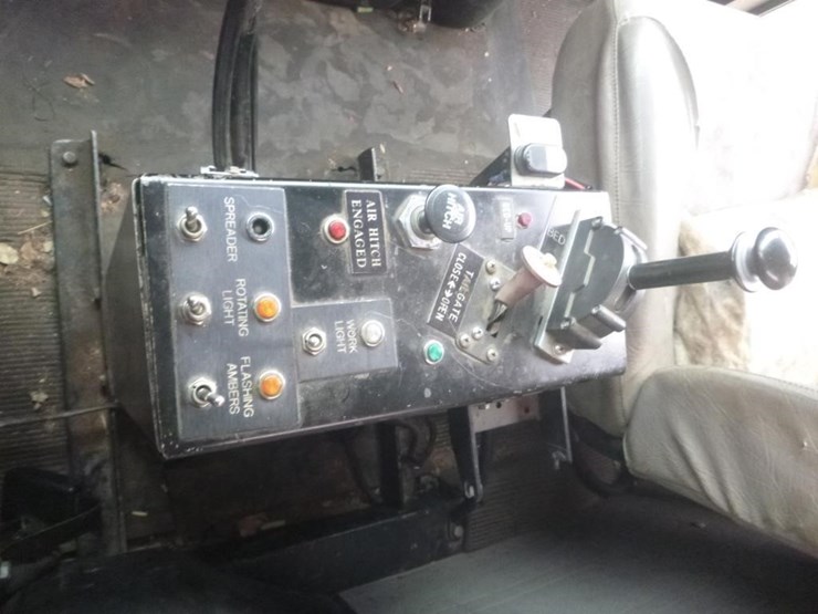 2001-international-2574-image-11