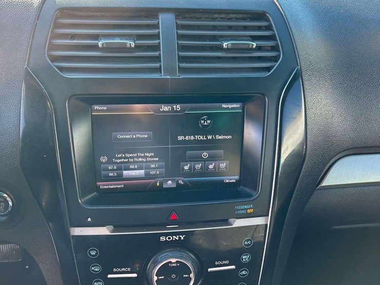 2014-ford-explorer-image-21