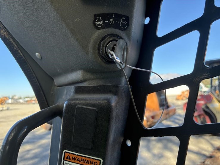 2016-manitou-1900r-image-16