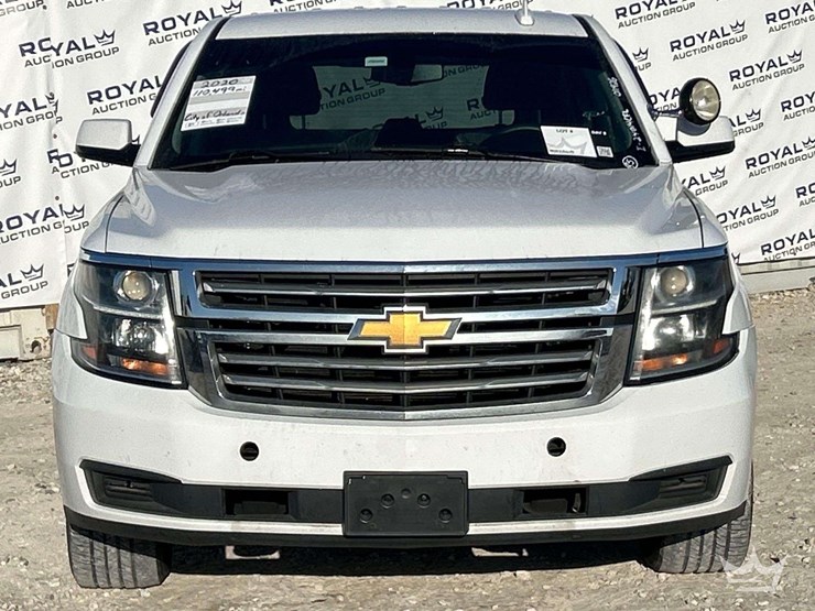 2020-chevrolet-tahoe-image-25