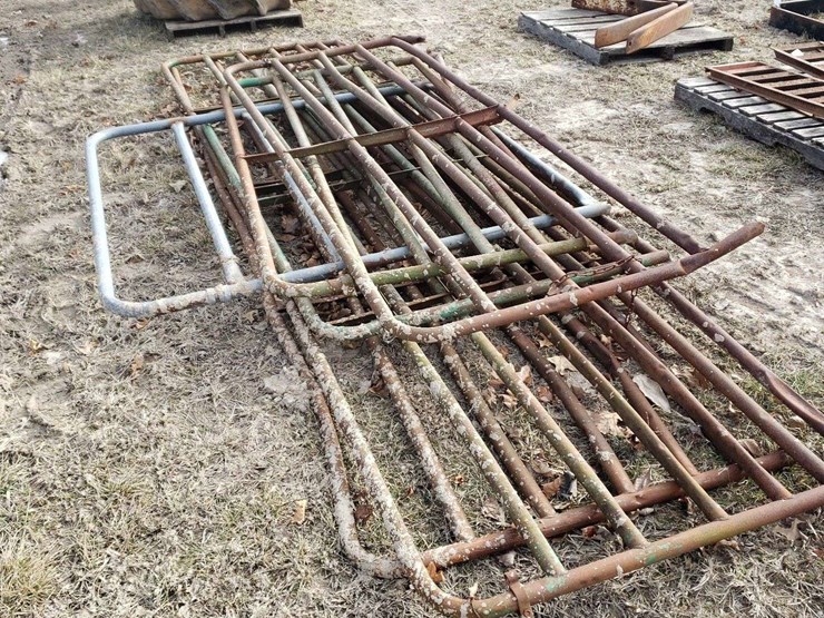 assortment-of-gates-image-2