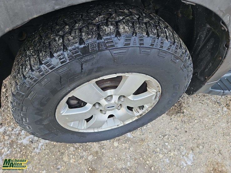 2008-ford-escape-image-10