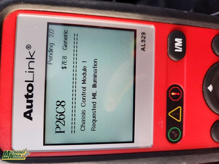 2015-cadillac-escalade-image-31