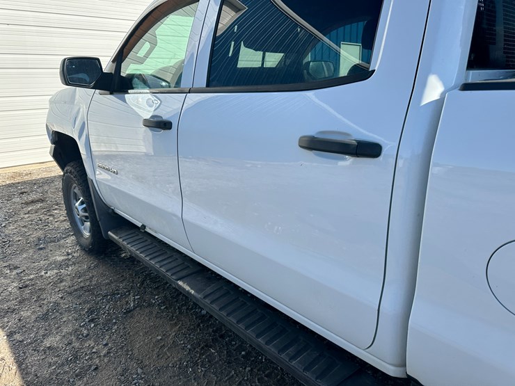 2019-chevrolet-2500-image-29