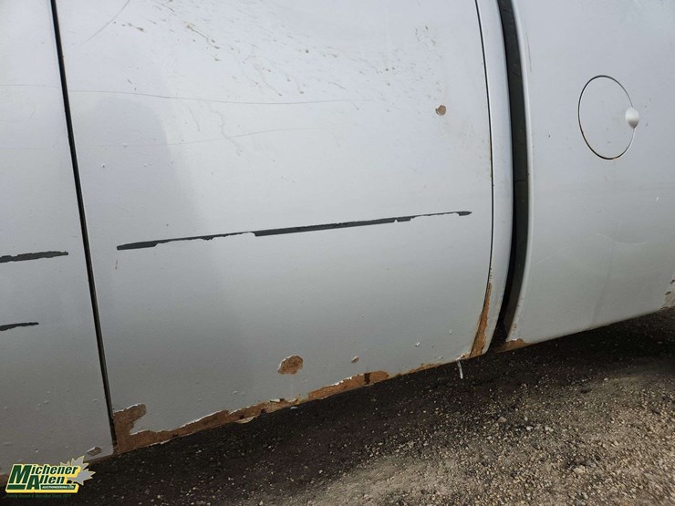 2011-chevrolet-silverado-1500-image-36