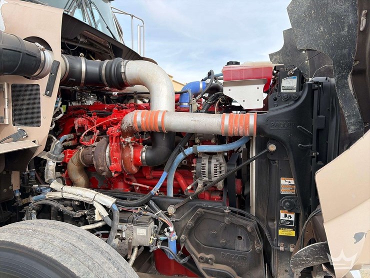 2012-kenworth-t800-image-12