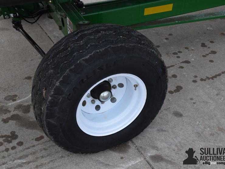 2023-john-deere-635f-image-13