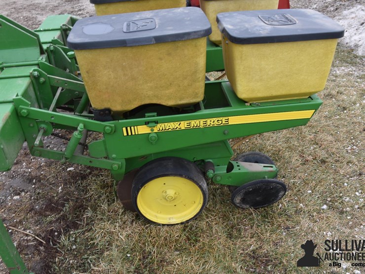 john-deere-2r30-planter-image-12