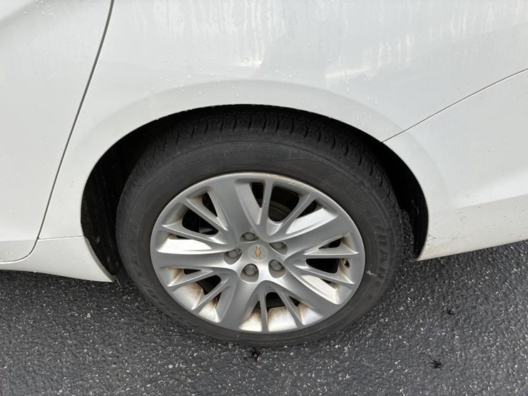 2019-chevrolet-impala-sedan-image-5