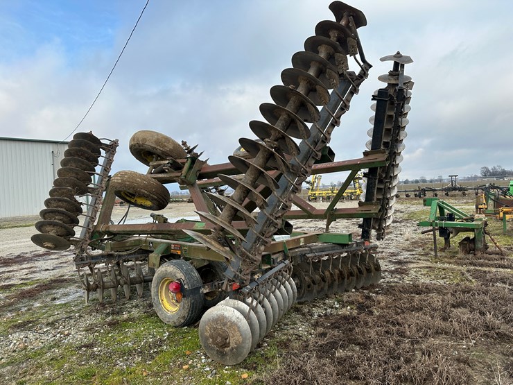 john-deere-630-image-4