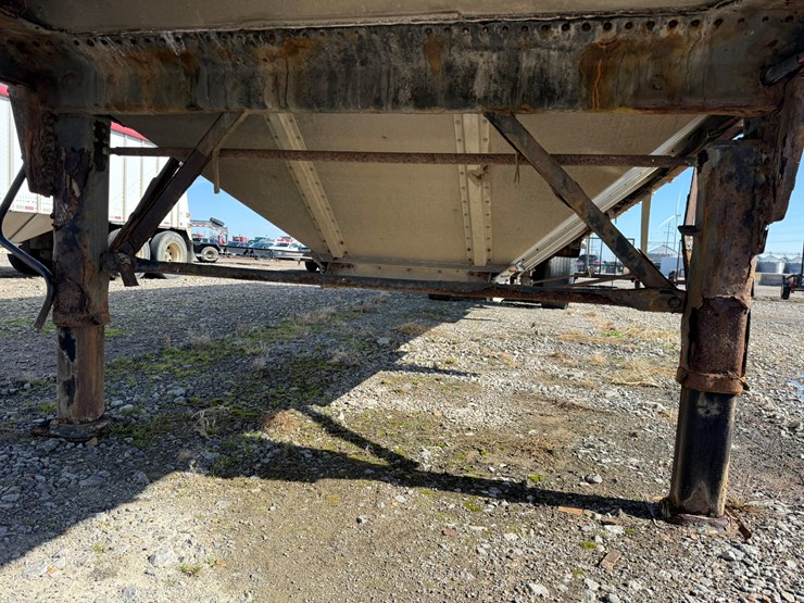 2011-merritt-42-image-27