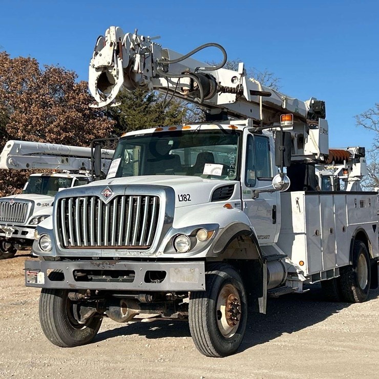 2012 INTERNATIONAL WORKSTAR 7300