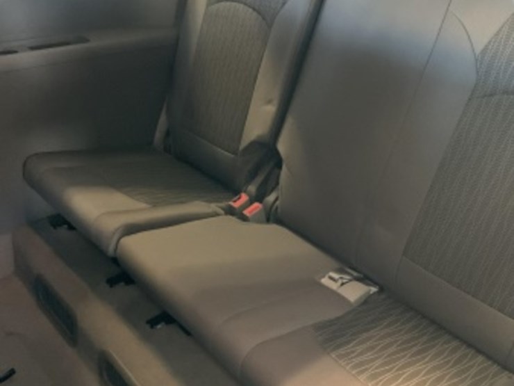 2017-chevrolet-traverse-ls-image-26