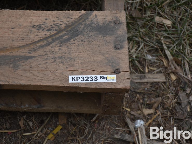 john-deere-planter-markers-image-9