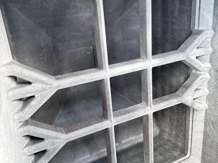 buckhorn-574533cfro-seed-tote-image-14