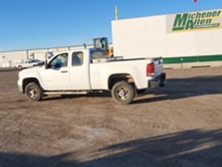 2008-gmc-sierra-2500hd-image-5