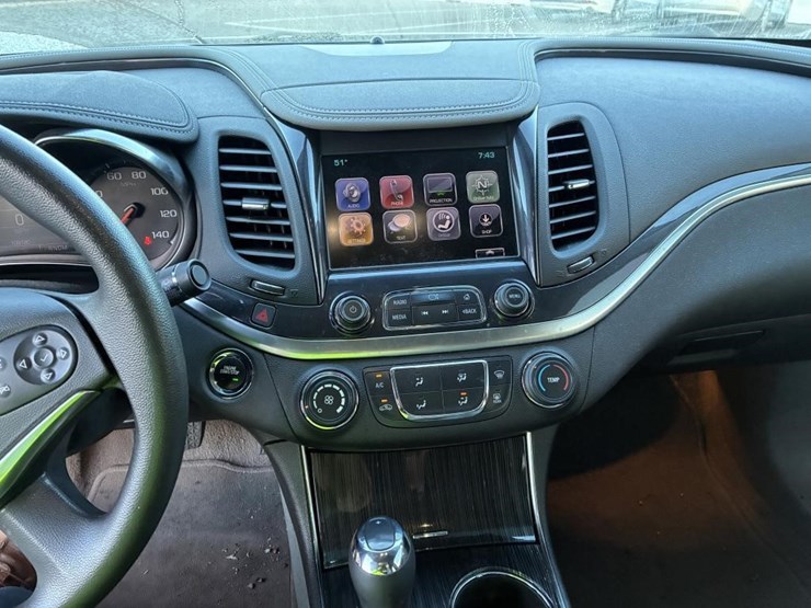 2018-chevrolet-impala-sedan-image-11