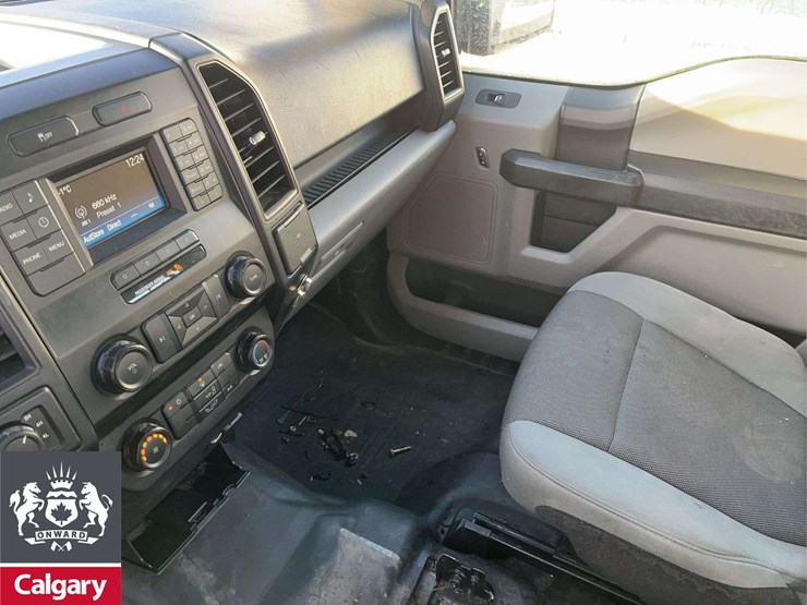 2016-ford-f150-image-21